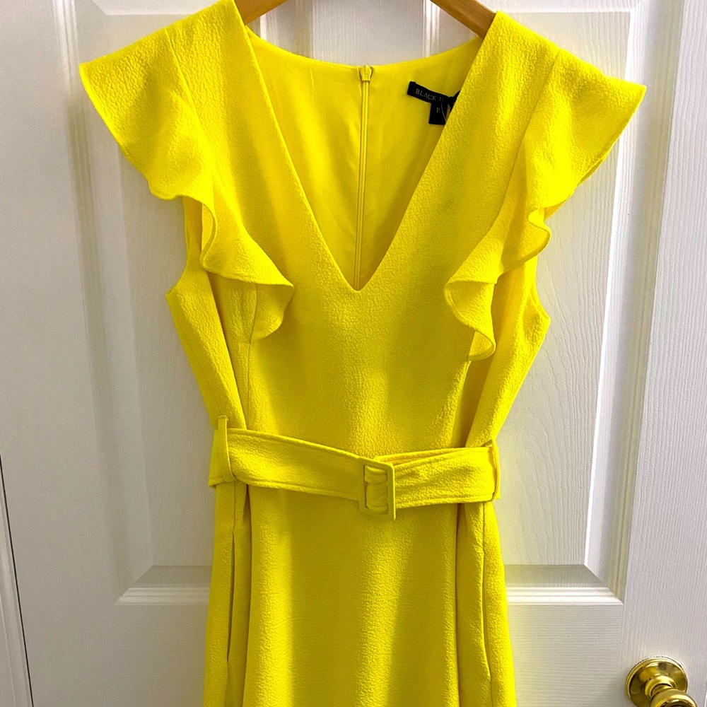 Black Halo- Bright yellow mini dress with belt - 10p.